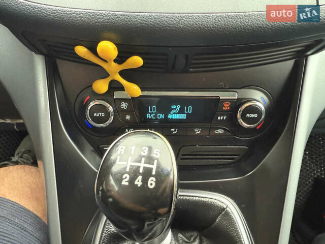 Черный Форд Си-Макс, объемом двигателя 1.6 л и пробегом 289 тыс. км за 6500 $, фото 33 на Automoto.ua