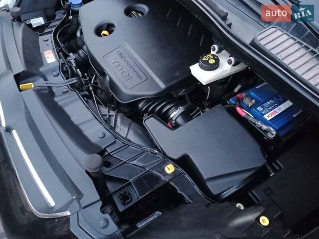 Черный Форд Си-Макс, объемом двигателя 1.6 л и пробегом 215 тыс. км за 7700 $, фото 14 на Automoto.ua