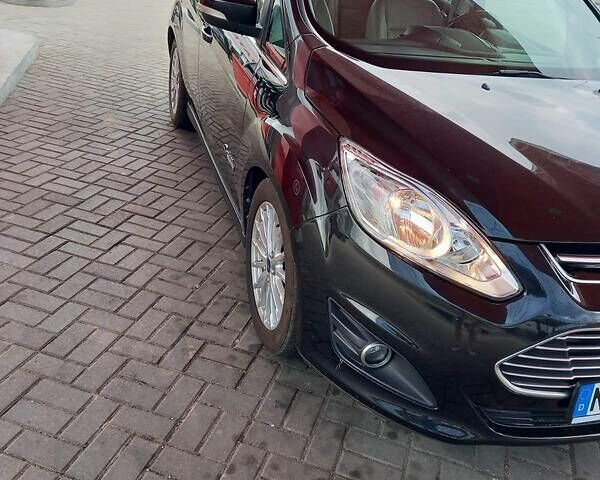 Черный Форд Си-Макс, объемом двигателя 2 л и пробегом 290 тыс. км за 7300 $, фото 3 на Automoto.ua