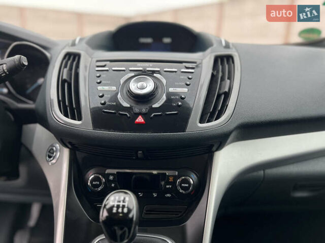 Черный Форд Си-Макс, объемом двигателя 1.6 л и пробегом 229 тыс. км за 7900 $, фото 28 на Automoto.ua