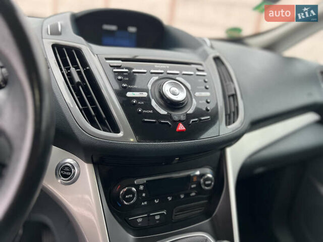 Черный Форд Си-Макс, объемом двигателя 1.6 л и пробегом 229 тыс. км за 7900 $, фото 27 на Automoto.ua