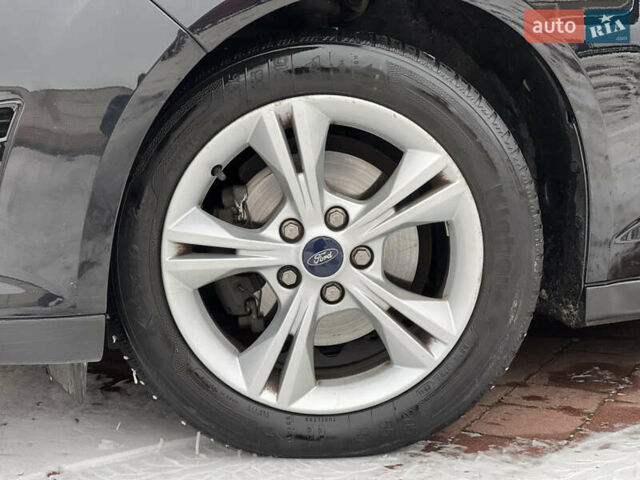 Черный Форд Си-Макс, объемом двигателя 1.6 л и пробегом 229 тыс. км за 7900 $, фото 19 на Automoto.ua
