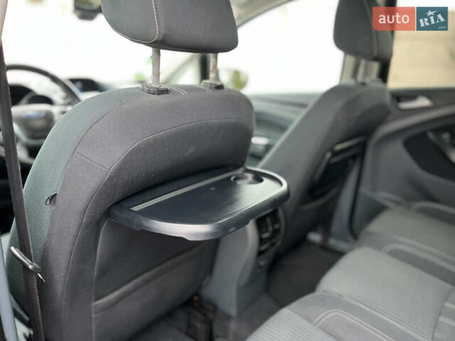 Черный Форд Си-Макс, объемом двигателя 1.6 л и пробегом 229 тыс. км за 7900 $, фото 33 на Automoto.ua