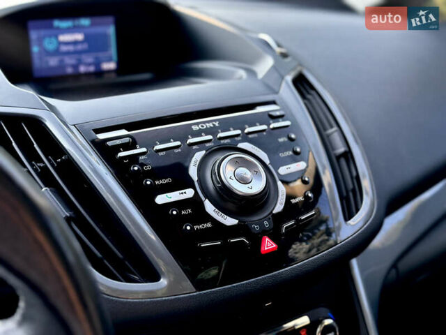 Черный Форд Си-Макс, объемом двигателя 1.6 л и пробегом 240 тыс. км за 8500 $, фото 18 на Automoto.ua