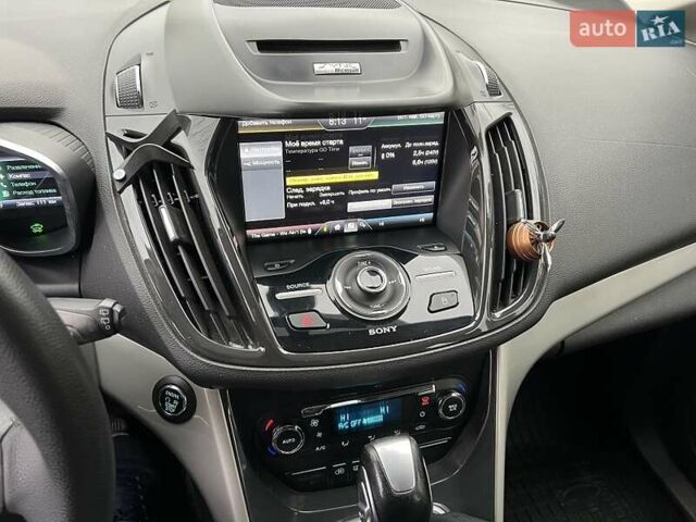 Черный Форд Си-Макс, объемом двигателя 2 л и пробегом 125 тыс. км за 9999 $, фото 7 на Automoto.ua