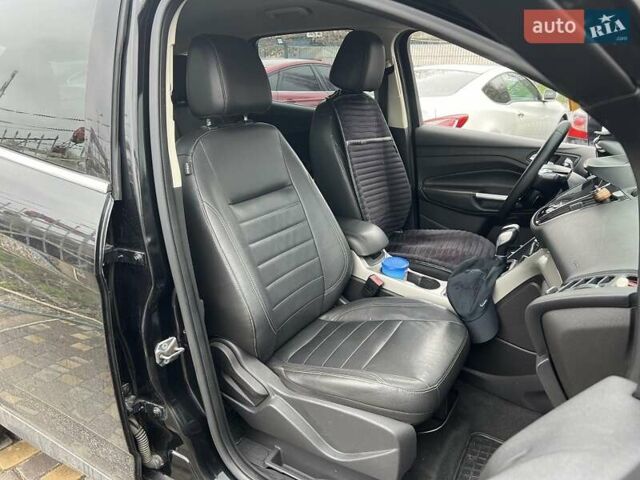 Черный Форд Си-Макс, объемом двигателя 2 л и пробегом 125 тыс. км за 9999 $, фото 6 на Automoto.ua