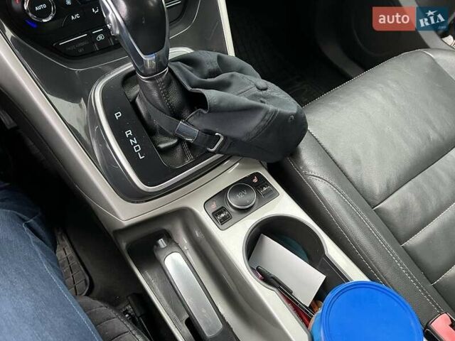 Черный Форд Си-Макс, объемом двигателя 2 л и пробегом 125 тыс. км за 9999 $, фото 12 на Automoto.ua