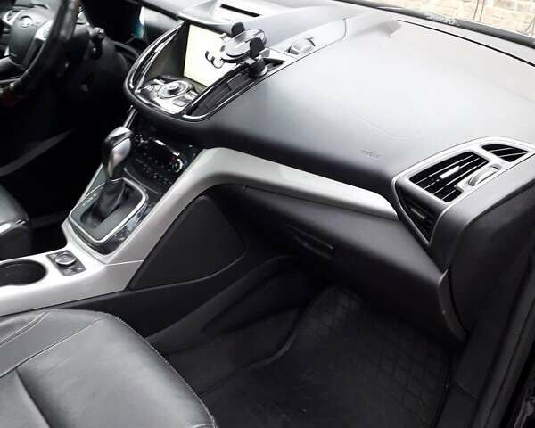 Черный Форд Си-Макс, объемом двигателя 2 л и пробегом 143 тыс. км за 10500 $, фото 6 на Automoto.ua