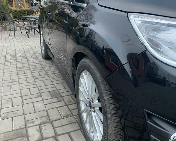 Черный Форд Си-Макс, объемом двигателя 2 л и пробегом 171 тыс. км за 10200 $, фото 5 на Automoto.ua