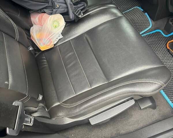 Черный Форд Си-Макс, объемом двигателя 2 л и пробегом 197 тыс. км за 8900 $, фото 10 на Automoto.ua