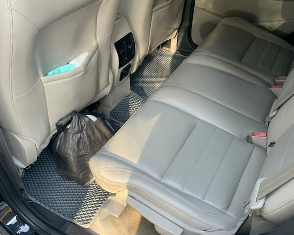 Черный Форд Си-Макс, объемом двигателя 2 л и пробегом 171 тыс. км за 10200 $, фото 13 на Automoto.ua