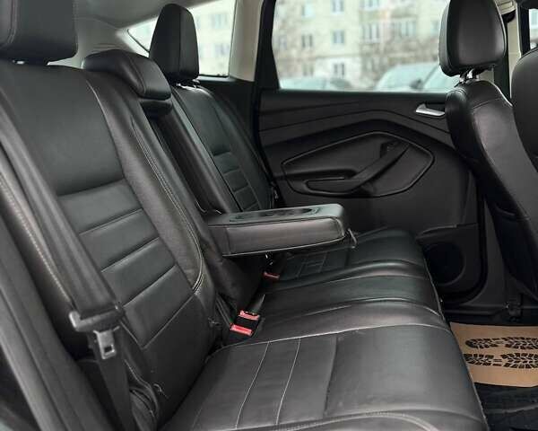 Черный Форд Си-Макс, объемом двигателя 2 л и пробегом 245 тыс. км за 10400 $, фото 39 на Automoto.ua