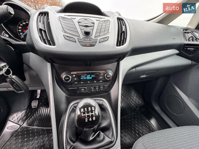 Чорний Форд Сі-Макс, об'ємом двигуна 1.6 л та пробігом 170 тис. км за 7800 $, фото 35 на Automoto.ua