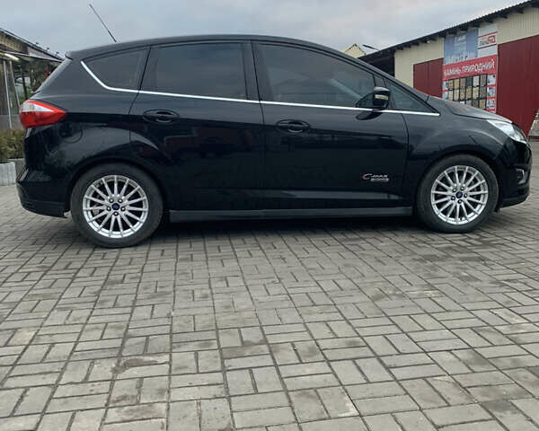 Черный Форд Си-Макс, объемом двигателя 2 л и пробегом 171 тыс. км за 10200 $, фото 4 на Automoto.ua