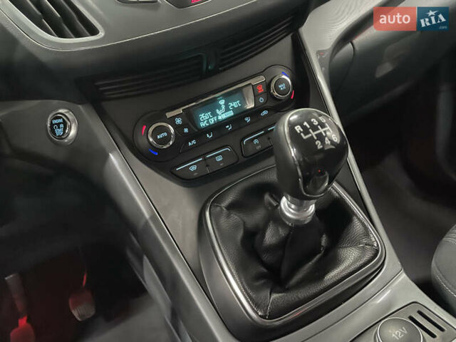 Чорний Форд Сі-Макс, об'ємом двигуна 1.6 л та пробігом 220 тис. км за 8990 $, фото 62 на Automoto.ua