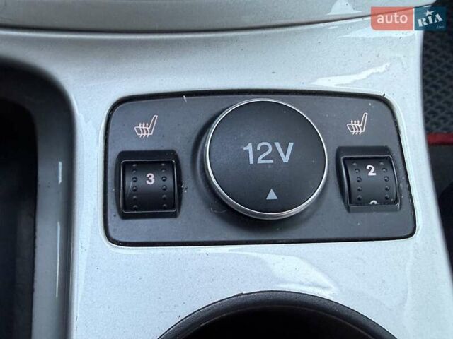 Черный Форд Си-Макс, объемом двигателя 2 л и пробегом 187 тыс. км за 9999 $, фото 18 на Automoto.ua