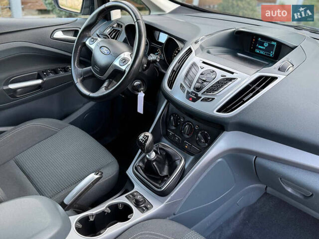 Черный Форд Си-Макс, объемом двигателя 1.6 л и пробегом 232 тыс. км за 8199 $, фото 46 на Automoto.ua