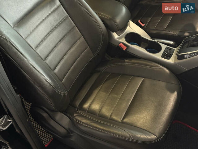 Черный Форд Си-Макс, объемом двигателя 2 л и пробегом 188 тыс. км за 9900 $, фото 29 на Automoto.ua