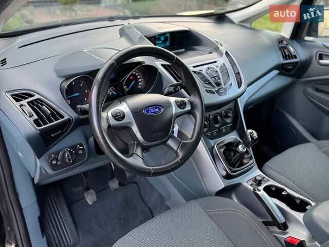 Черный Форд Си-Макс, объемом двигателя 1.6 л и пробегом 232 тыс. км за 8199 $, фото 33 на Automoto.ua