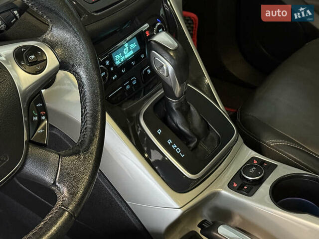 Черный Форд Си-Макс, объемом двигателя 2 л и пробегом 188 тыс. км за 9900 $, фото 19 на Automoto.ua