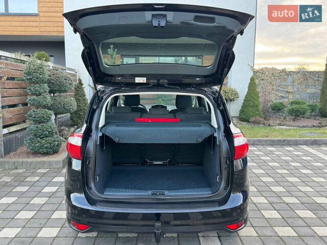 Черный Форд Си-Макс, объемом двигателя 1.6 л и пробегом 232 тыс. км за 8199 $, фото 74 на Automoto.ua