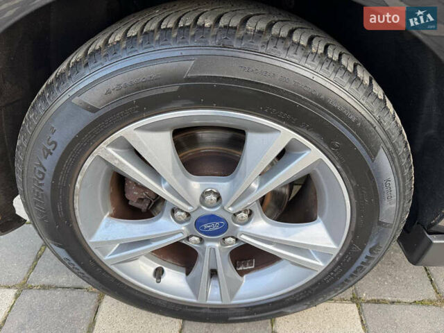 Черный Форд Си-Макс, объемом двигателя 1.6 л и пробегом 232 тыс. км за 8199 $, фото 78 на Automoto.ua