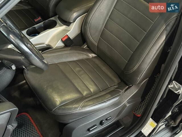 Черный Форд Си-Макс, объемом двигателя 2 л и пробегом 188 тыс. км за 9900 $, фото 18 на Automoto.ua