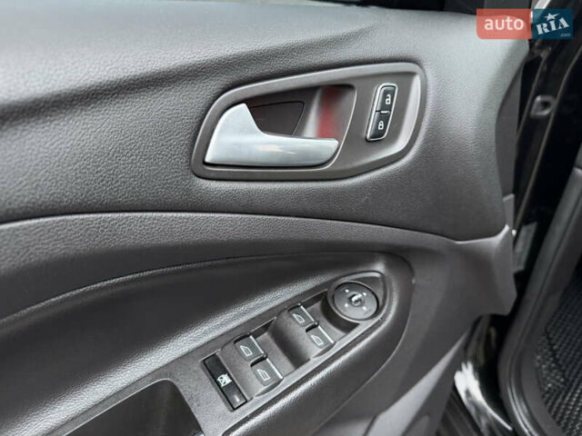 Черный Форд Си-Макс, объемом двигателя 2 л и пробегом 154 тыс. км за 11450 $, фото 36 на Automoto.ua