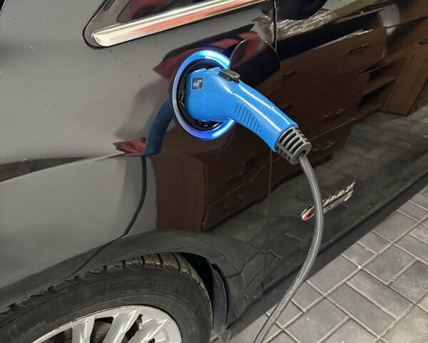 Чорний Форд Сі-Макс, об'ємом двигуна 2 л та пробігом 178 тис. км за 10200 $, фото 1 на Automoto.ua