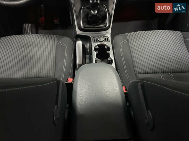 Чорний Форд Сі-Макс, об'ємом двигуна 1.6 л та пробігом 220 тис. км за 8990 $, фото 60 на Automoto.ua