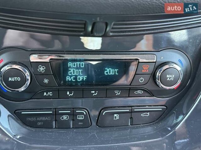 Черный Форд Си-Макс, объемом двигателя 2 л и пробегом 187 тыс. км за 9999 $, фото 15 на Automoto.ua