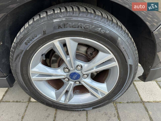 Черный Форд Си-Макс, объемом двигателя 1.6 л и пробегом 232 тыс. км за 8199 $, фото 77 на Automoto.ua