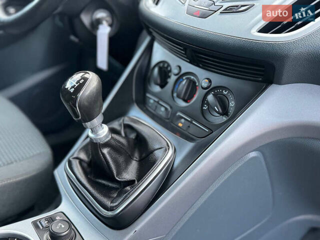 Черный Форд Си-Макс, объемом двигателя 1.6 л и пробегом 232 тыс. км за 8199 $, фото 47 на Automoto.ua