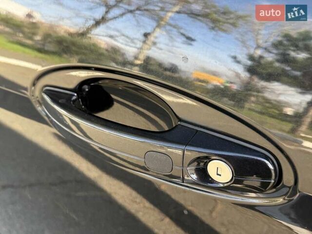 Черный Форд Си-Макс, объемом двигателя 2 л и пробегом 187 тыс. км за 9999 $, фото 14 на Automoto.ua