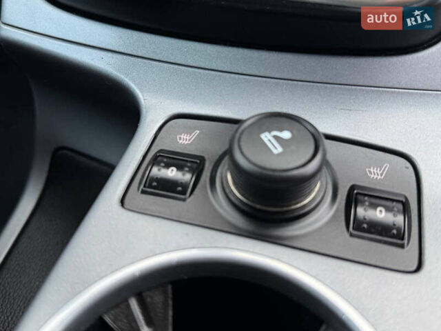 Черный Форд Си-Макс, объемом двигателя 1.6 л и пробегом 232 тыс. км за 8199 $, фото 50 на Automoto.ua