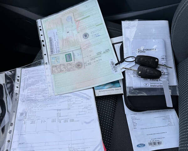 Черный Форд Си-Макс, объемом двигателя 1.6 л и пробегом 232 тыс. км за 8199 $, фото 84 на Automoto.ua