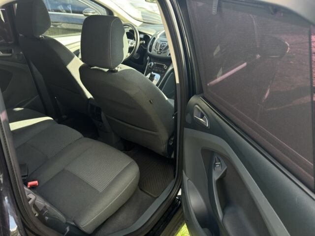 Черный Форд Си-Макс, объемом двигателя 2 л и пробегом 177 тыс. км за 9700 $, фото 11 на Automoto.ua