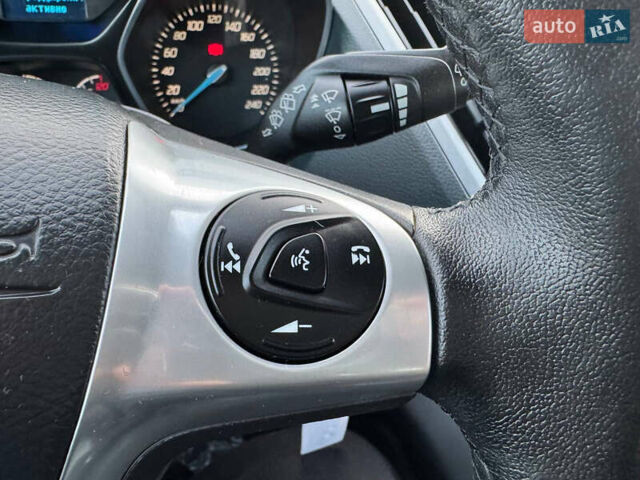 Черный Форд Си-Макс, объемом двигателя 1.6 л и пробегом 232 тыс. км за 8199 $, фото 61 на Automoto.ua