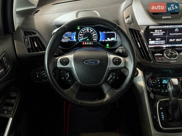 Черный Форд Си-Макс, объемом двигателя 2 л и пробегом 188 тыс. км за 9900 $, фото 14 на Automoto.ua