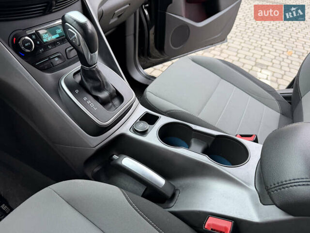 Черный Форд Си-Макс, объемом двигателя 2 л и пробегом 154 тыс. км за 11450 $, фото 17 на Automoto.ua