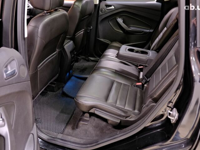 Черный Форд Си-Макс, объемом двигателя 2 л и пробегом 145 тыс. км за 10500 $, фото 7 на Automoto.ua