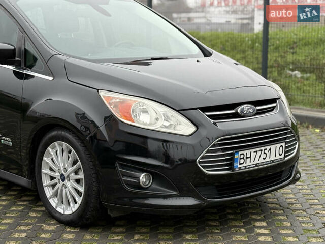 Черный Форд Си-Макс, объемом двигателя 2 л и пробегом 188 тыс. км за 9900 $, фото 3 на Automoto.ua