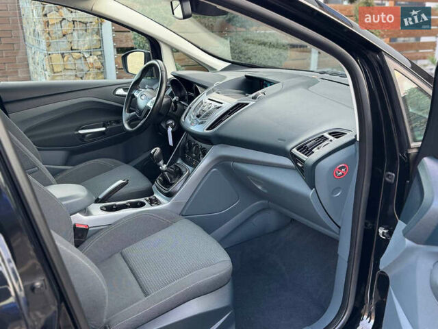 Черный Форд Си-Макс, объемом двигателя 1.6 л и пробегом 232 тыс. км за 8199 $, фото 44 на Automoto.ua