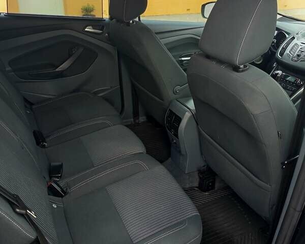 Черный Форд Си-Макс, объемом двигателя 2 л и пробегом 251 тыс. км за 9900 $, фото 13 на Automoto.ua