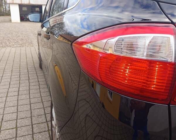 Черный Форд Си-Макс, объемом двигателя 2 л и пробегом 251 тыс. км за 9900 $, фото 10 на Automoto.ua