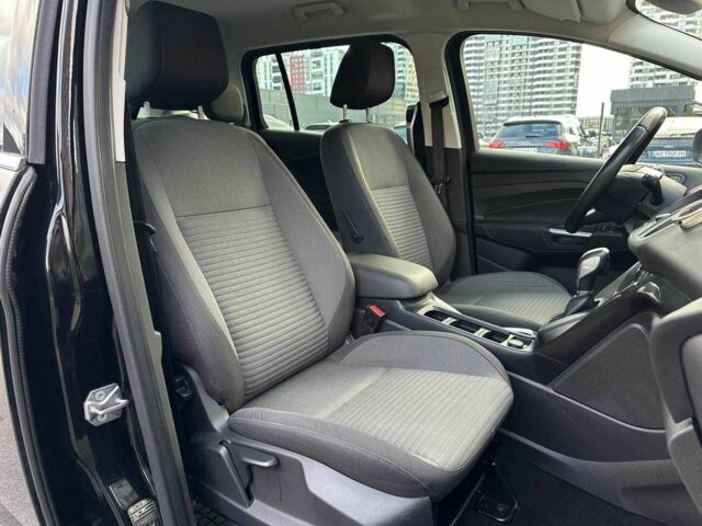 Черный Форд Си-Макс, объемом двигателя 2 л и пробегом 196 тыс. км за 11300 $, фото 6 на Automoto.ua