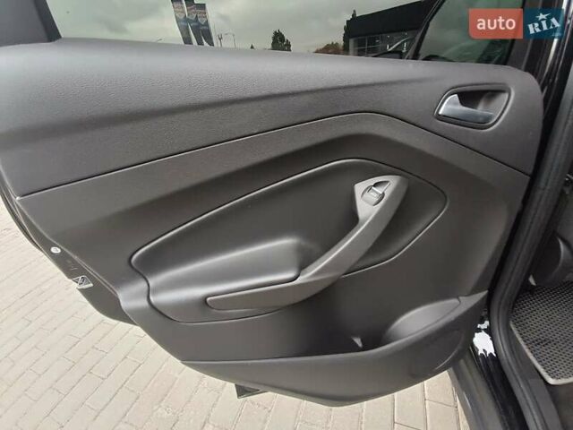 Черный Форд Си-Макс, объемом двигателя 2 л и пробегом 67 тыс. км за 13050 $, фото 8 на Automoto.ua
