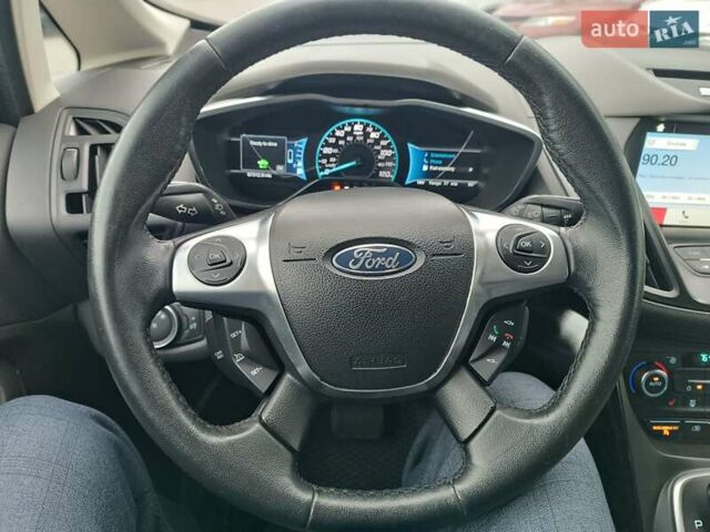 Черный Форд Си-Макс, объемом двигателя 2 л и пробегом 67 тыс. км за 13050 $, фото 11 на Automoto.ua