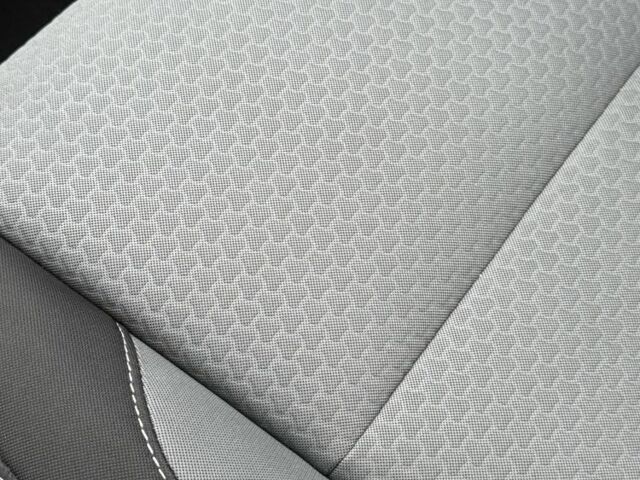 Черный Форд Си-Макс, объемом двигателя 2 л и пробегом 138 тыс. км за 9850 $, фото 7 на Automoto.ua