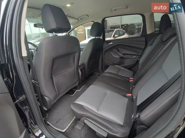 Черный Форд Си-Макс, объемом двигателя 2 л и пробегом 67 тыс. км за 13050 $, фото 7 на Automoto.ua